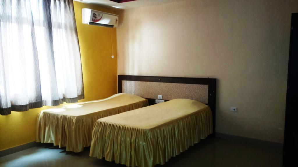 Hotel Parshuram Guwahati Buitenkant foto