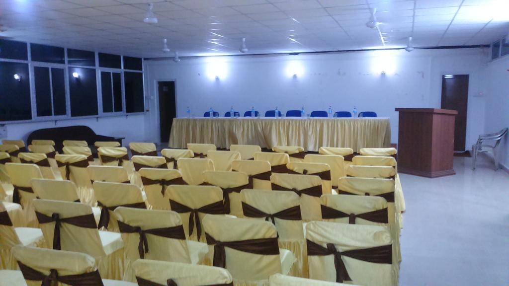 Hotel Parshuram Guwahati Buitenkant foto