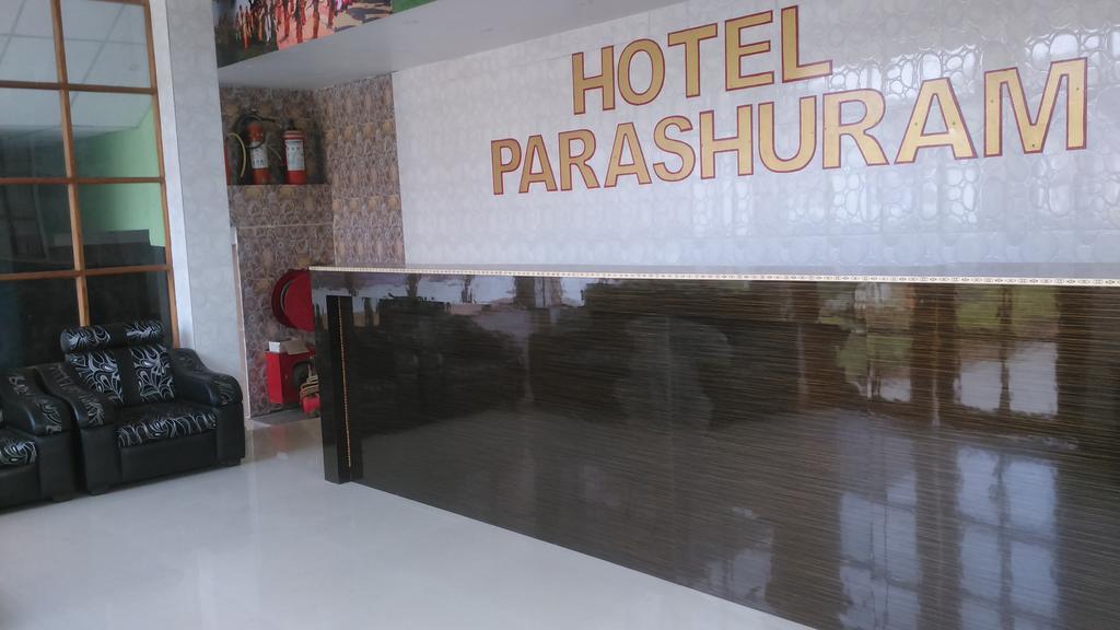 Hotel Parshuram Guwahati Buitenkant foto