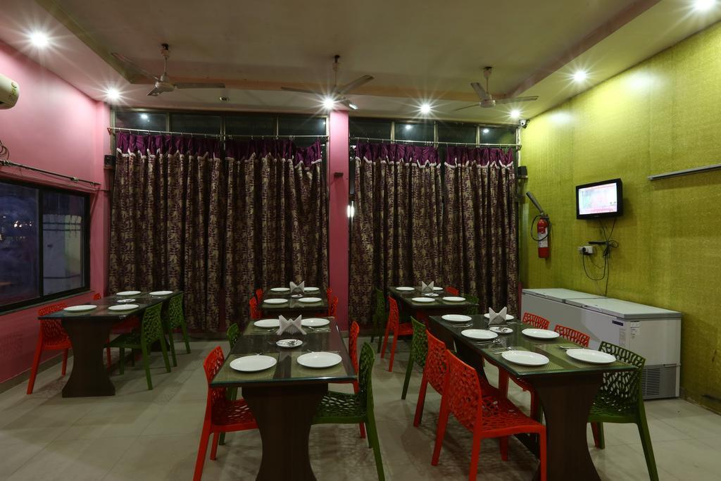 Hotel Parshuram Guwahati Buitenkant foto
