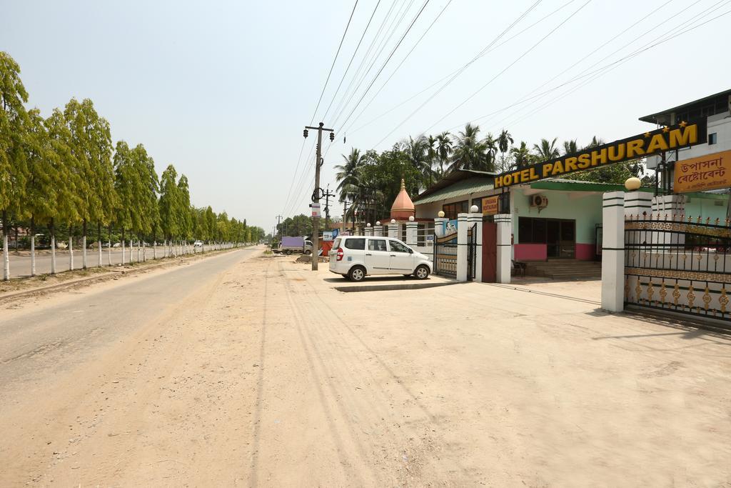 Hotel Parshuram Guwahati Buitenkant foto