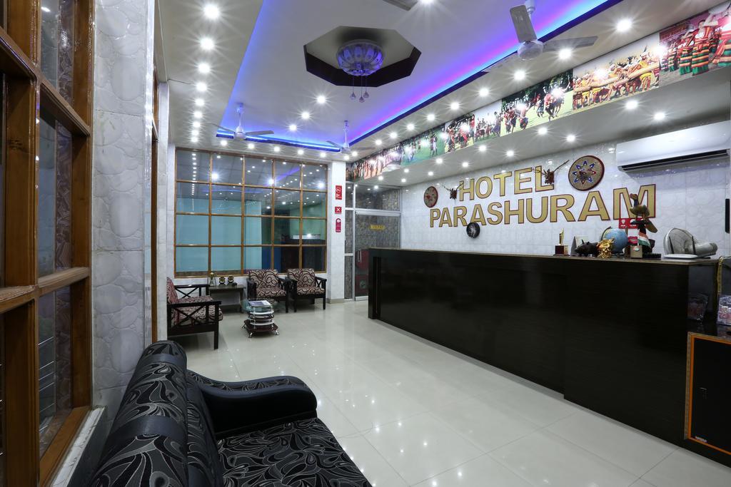 Hotel Parshuram Guwahati Buitenkant foto